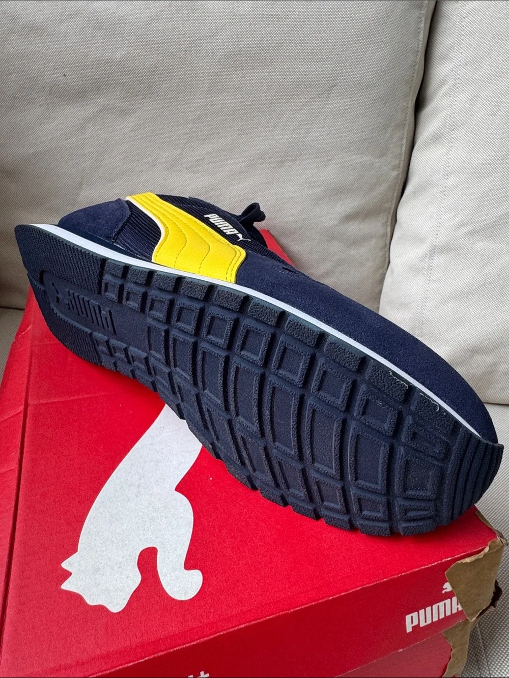 Puma Men’s Navy & Yellow Casual Runner